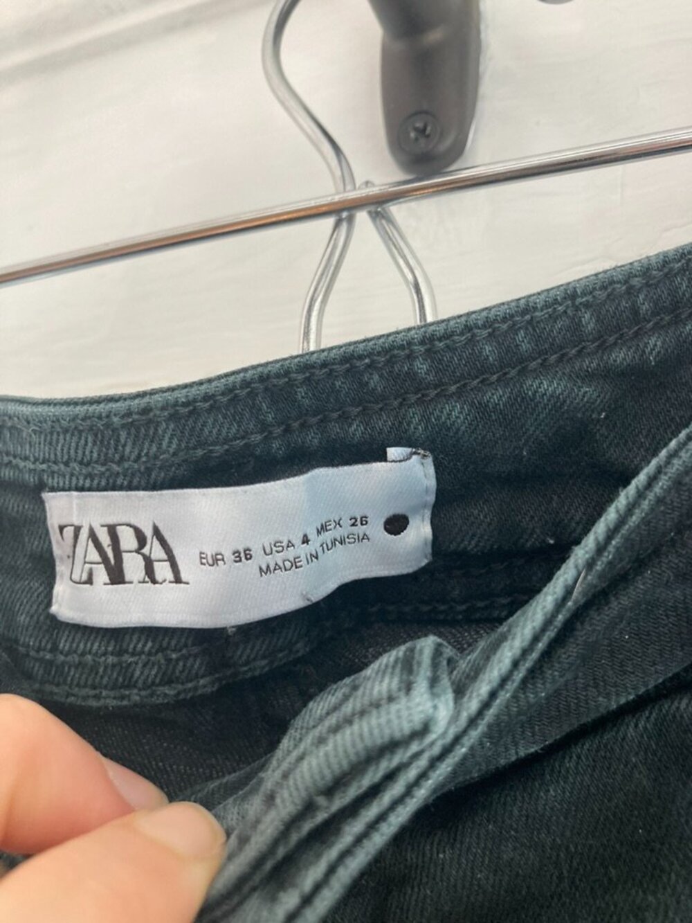 Zara high-rise black jeans size 4 - Picture 6 of 7